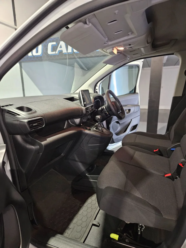 2023 citreon 1.5 hdi 100bhp 1000 enterprise ed